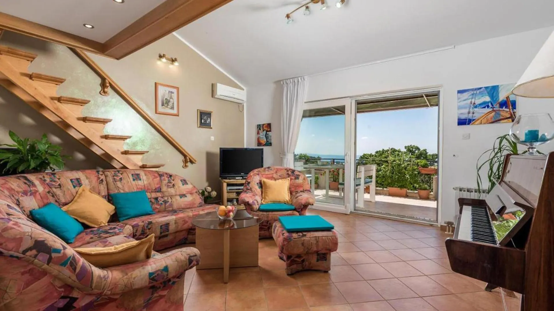 Cozy Apartment In Rijeka With House Sea View